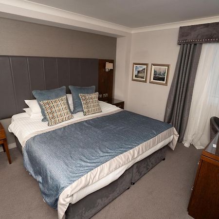 Golden Lion Hotel Стърлинг Екстериор снимка