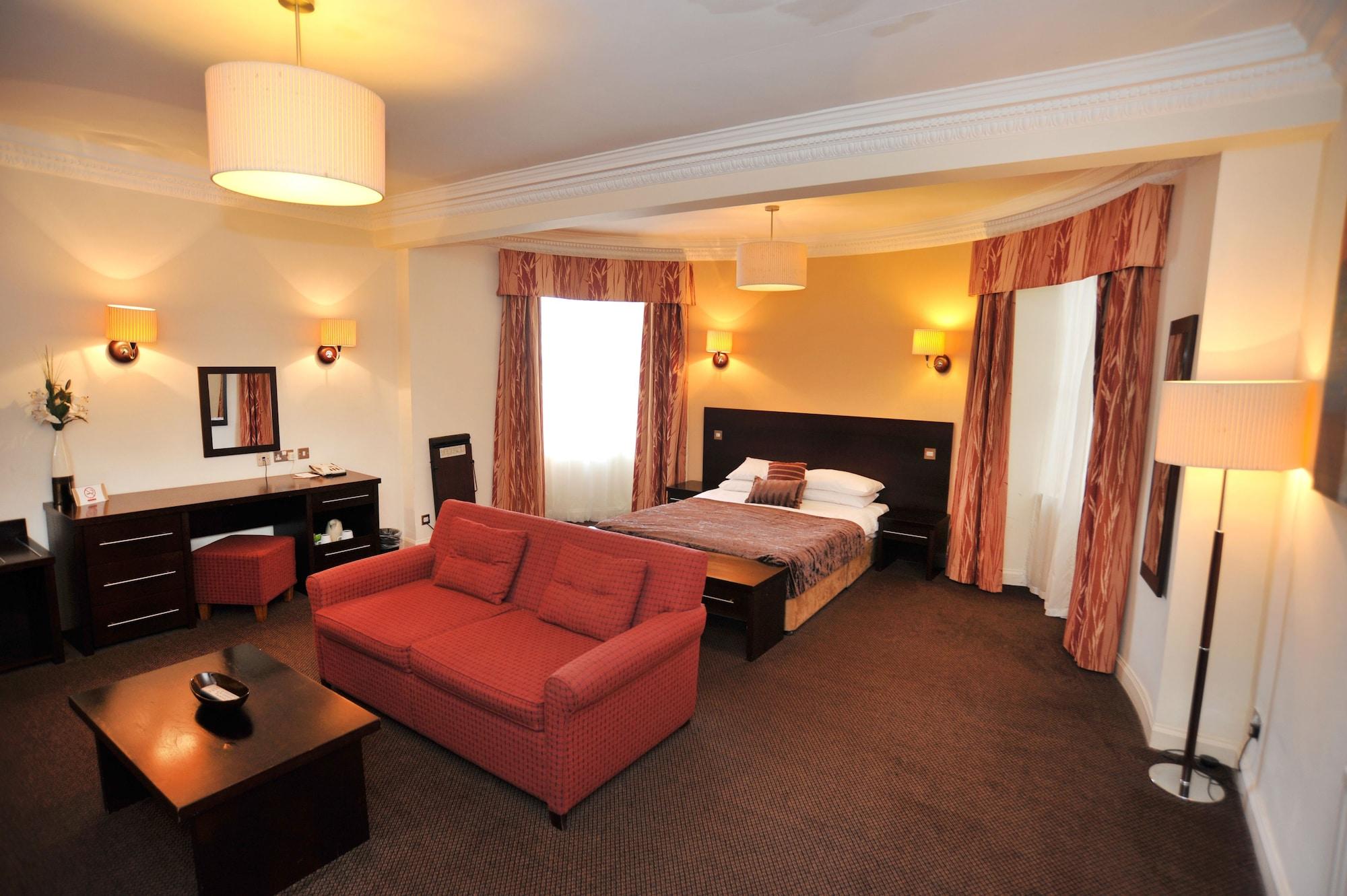 Golden Lion Hotel Стърлинг Екстериор снимка