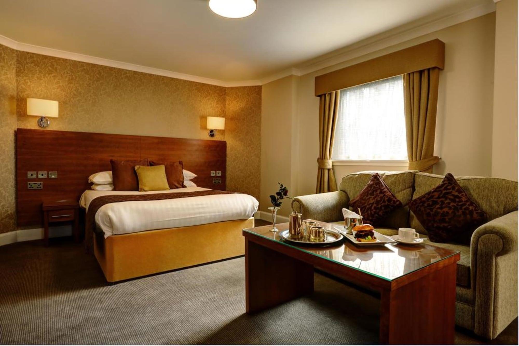 Golden Lion Hotel Стърлинг Екстериор снимка