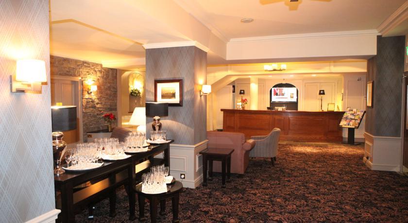 Golden Lion Hotel Стърлинг Екстериор снимка