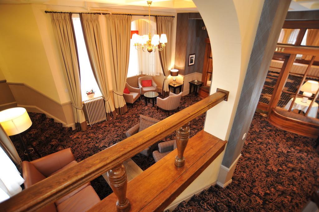 Golden Lion Hotel Стърлинг Екстериор снимка