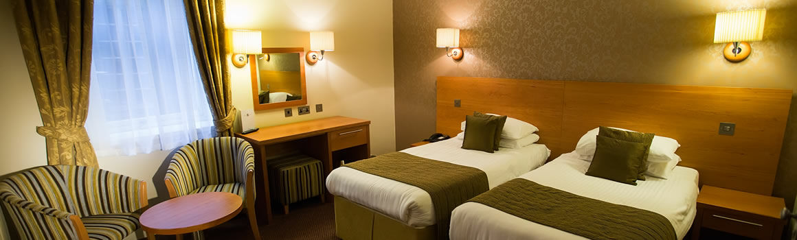 Golden Lion Hotel Стърлинг Екстериор снимка