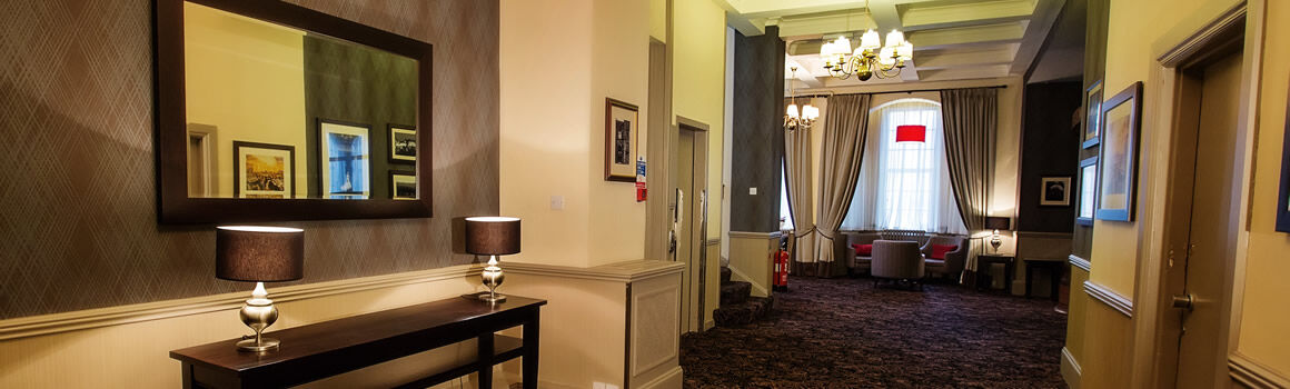 Golden Lion Hotel Стърлинг Екстериор снимка